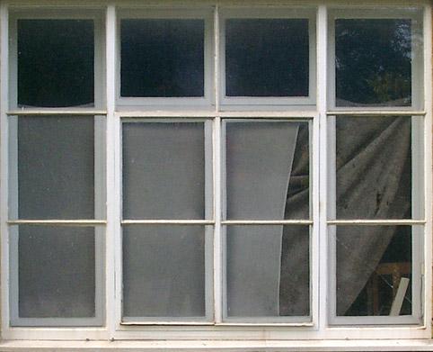 Window 03